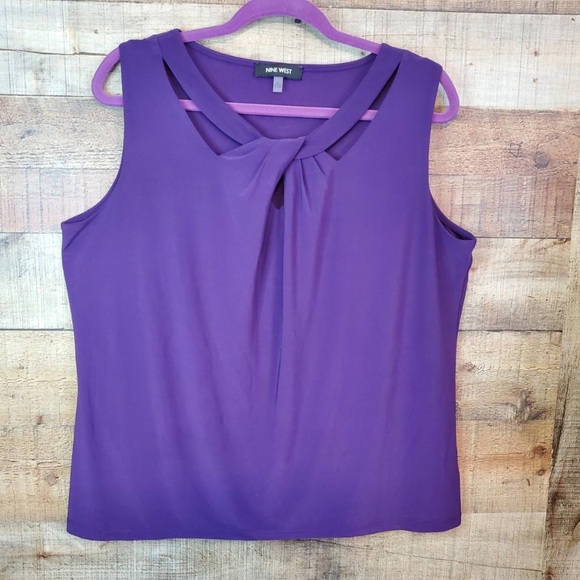 Nine West Tops - Nine West twist top w/ measurements